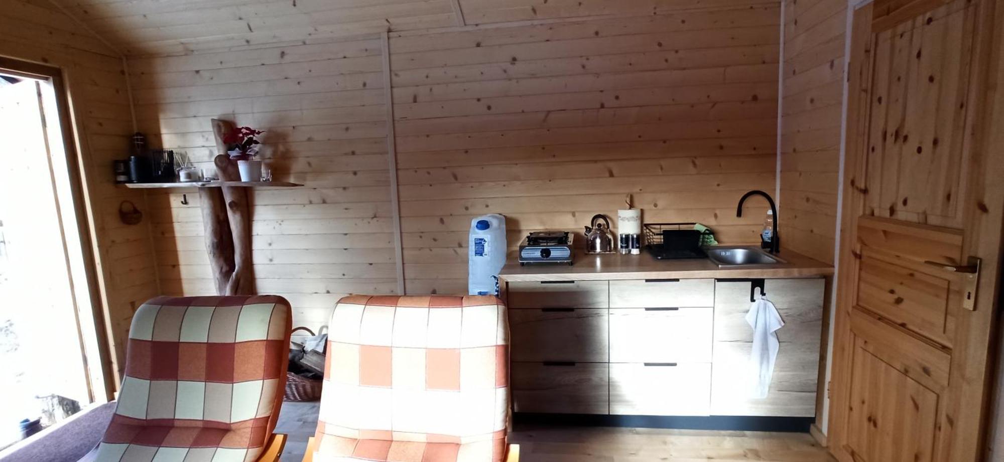 Survivalowa Chata W Lesie Bukowsko Kültér fotó