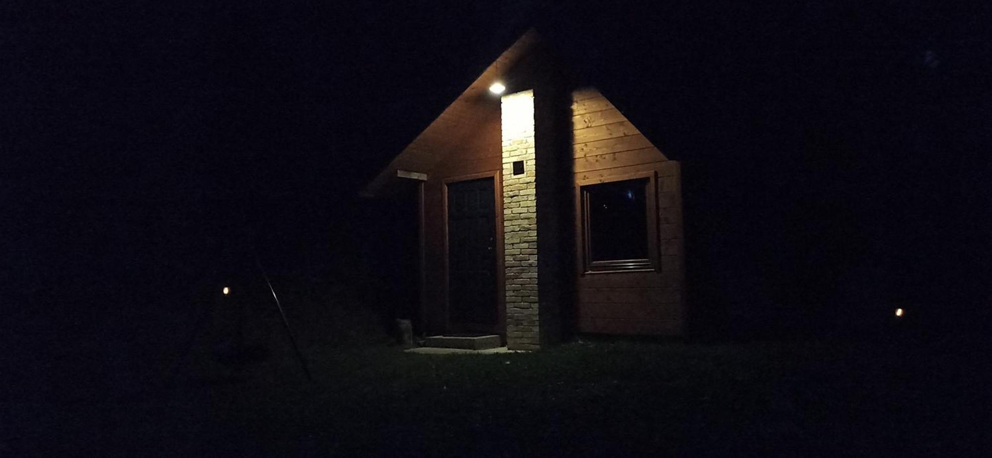 Survivalowa Chata W Lesie Bukowsko Kültér fotó