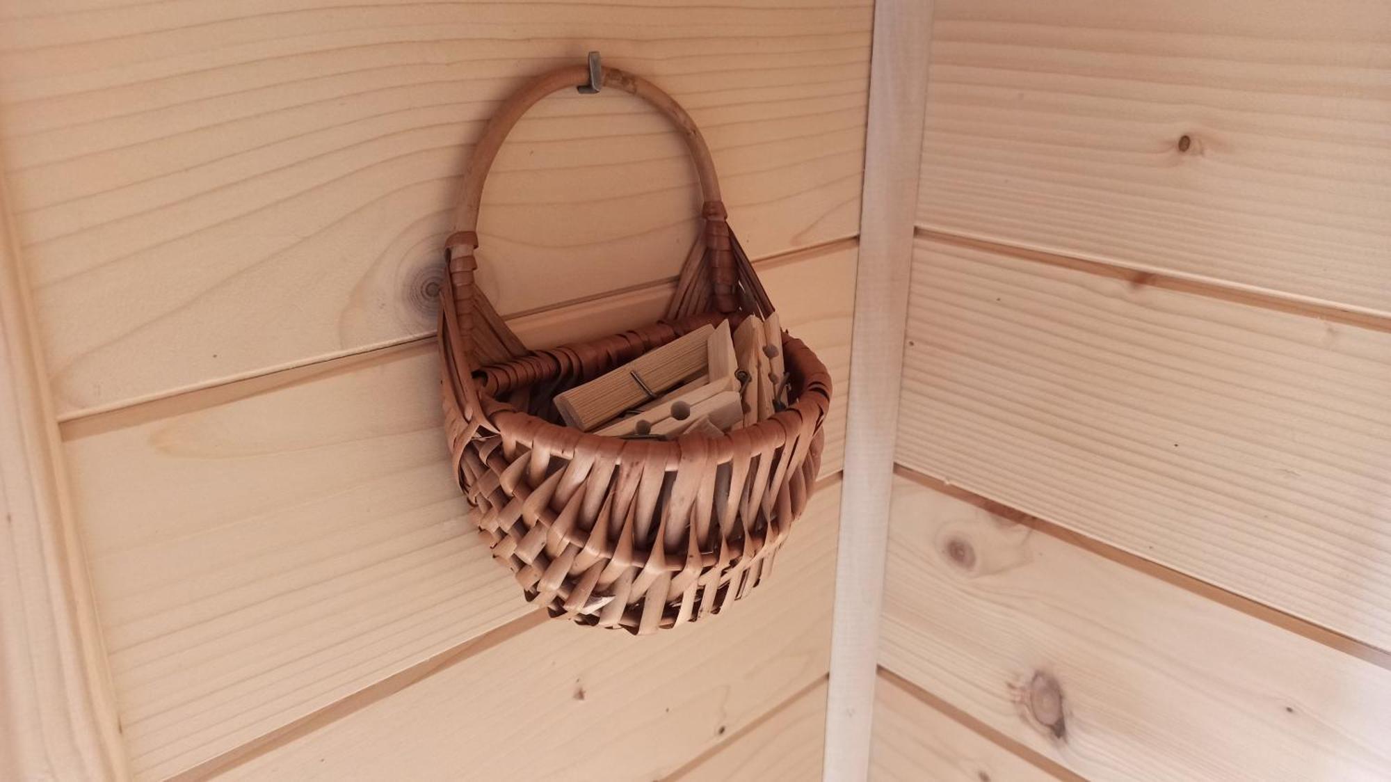 Survivalowa Chata W Lesie Bukowsko Kültér fotó