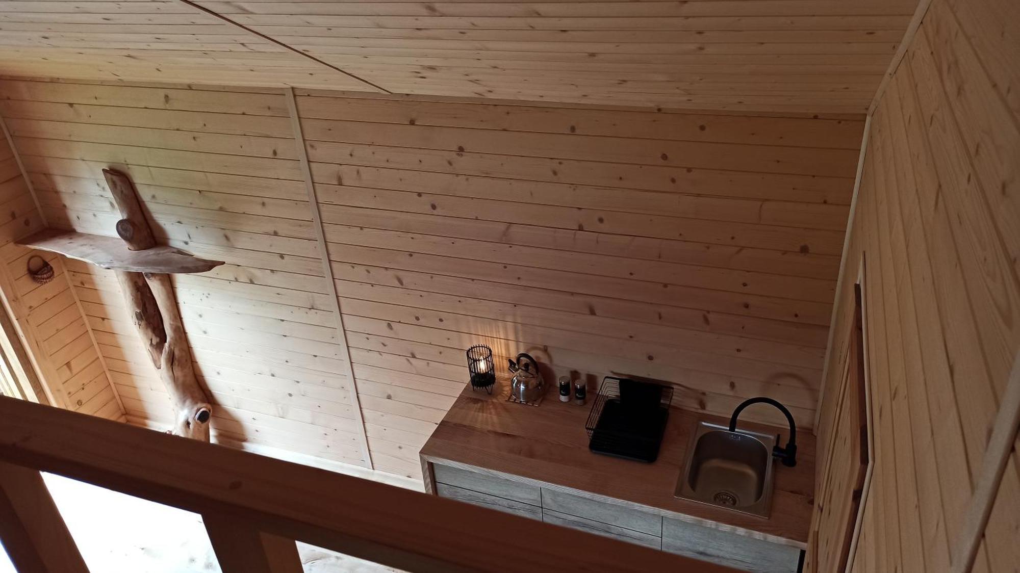 Survivalowa Chata W Lesie Bukowsko Kültér fotó