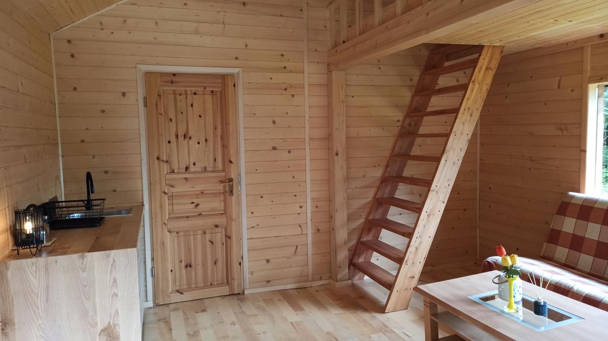 Survivalowa Chata W Lesie Bukowsko Kültér fotó